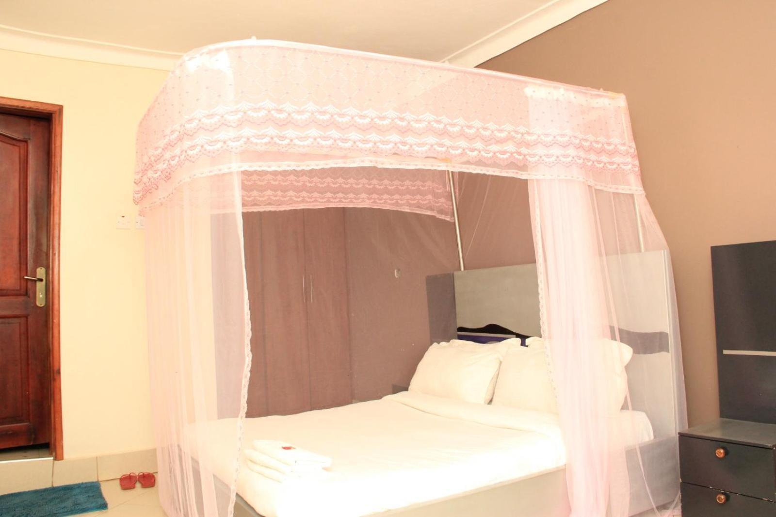 Airport Shoebill Hotel Entebbe Eksteriør billede