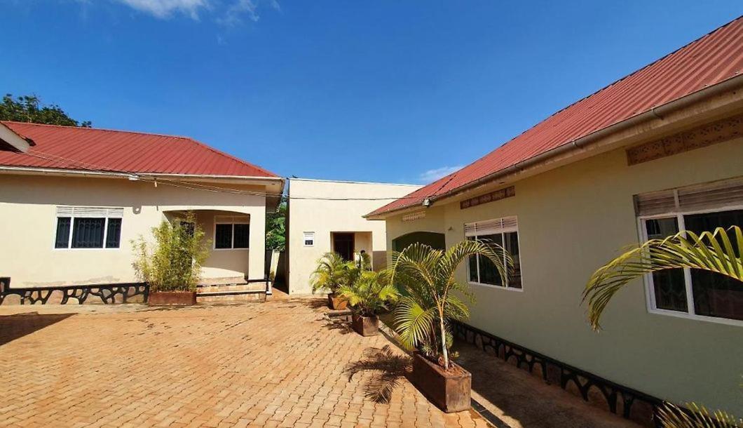 Airport Shoebill Hotel Entebbe Eksteriør billede