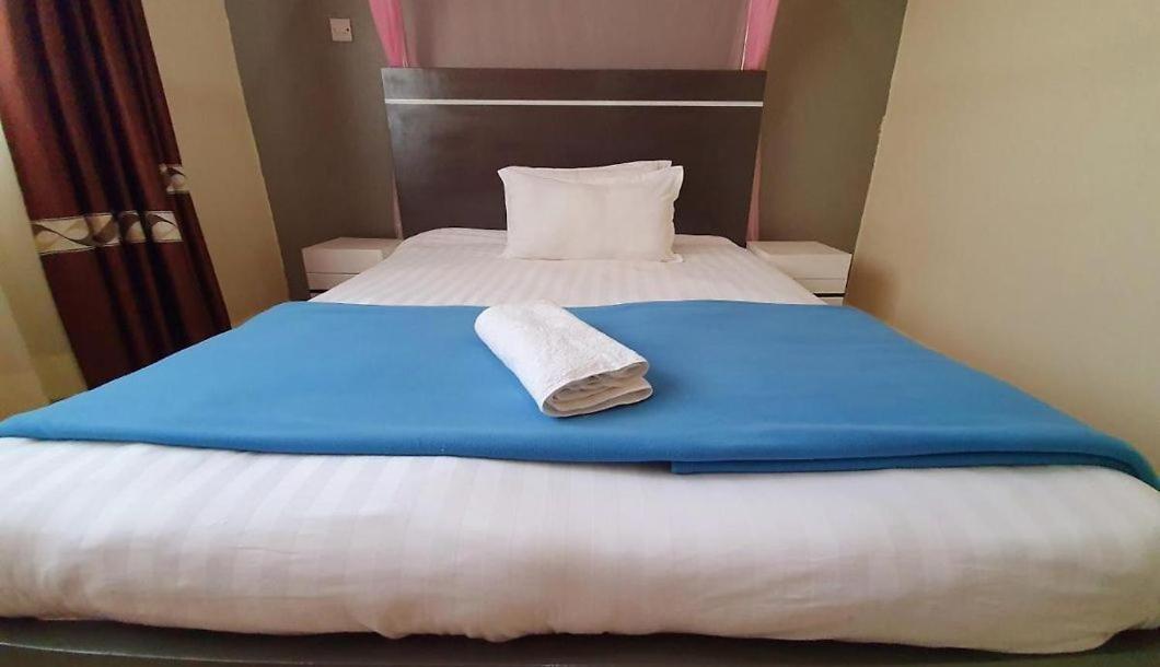 Airport Shoebill Hotel Entebbe Eksteriør billede